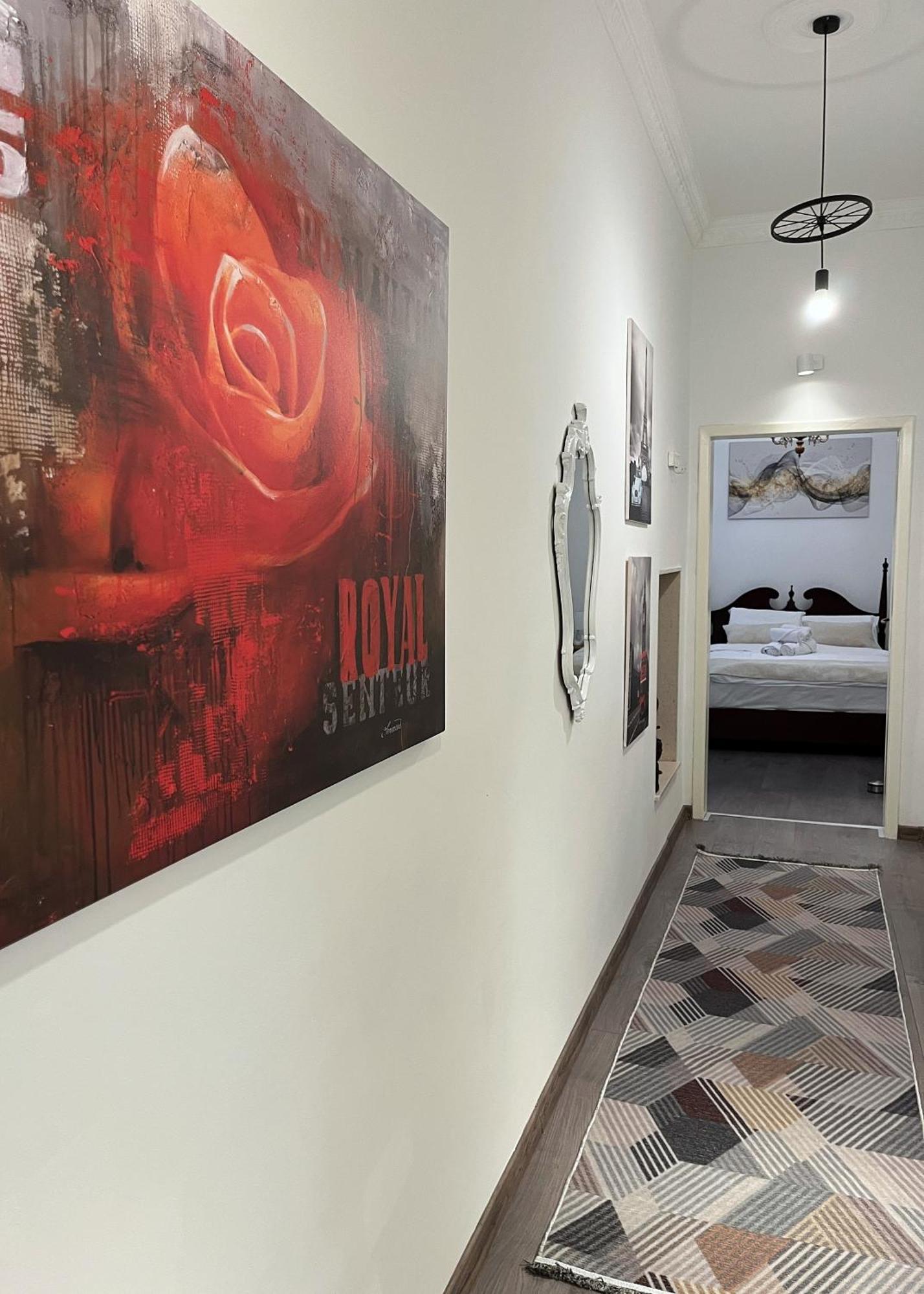 Main Street Retreat Apartment With Free Parking ซาราเยโว ภายนอก รูปภาพ