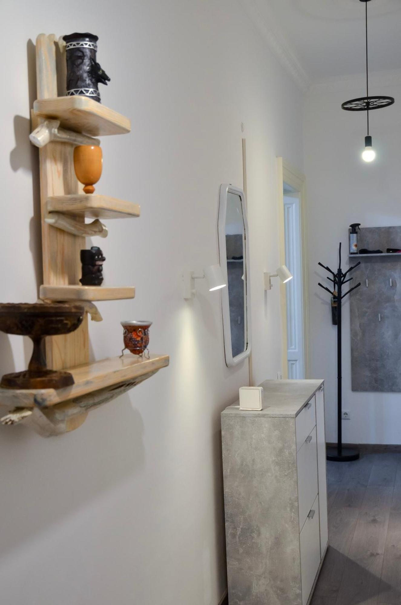 Main Street Retreat Apartment With Free Parking ซาราเยโว ภายนอก รูปภาพ