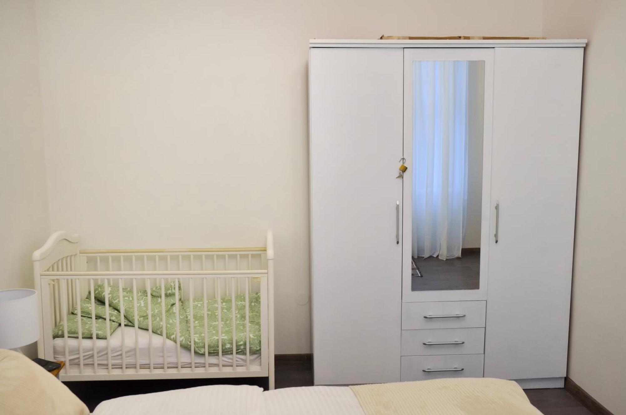 Main Street Retreat Apartment With Free Parking ซาราเยโว ภายนอก รูปภาพ