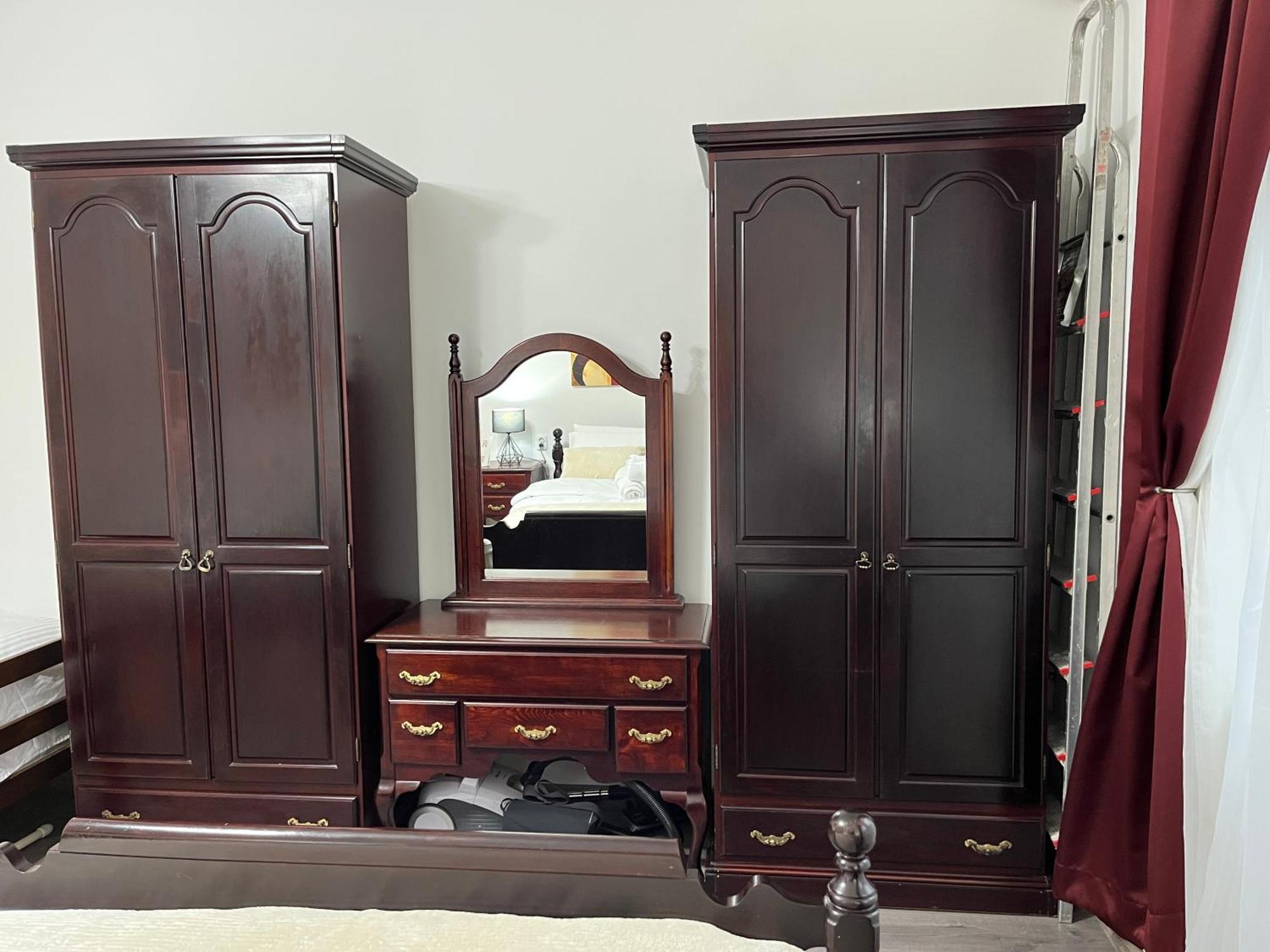 Main Street Retreat Apartment With Free Parking ซาราเยโว ภายนอก รูปภาพ