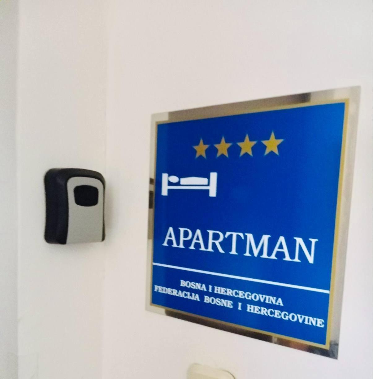 Main Street Retreat Apartment With Free Parking ซาราเยโว ภายนอก รูปภาพ